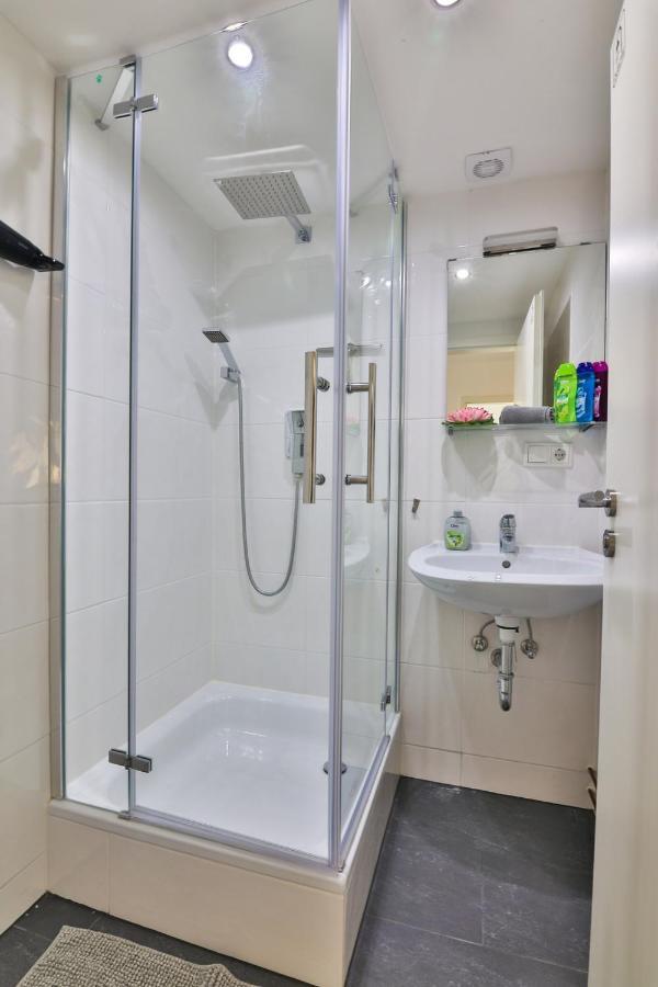 Moderne Praktische Ferienwohnung Am See Fewo3 Lechbruck Luaran gambar